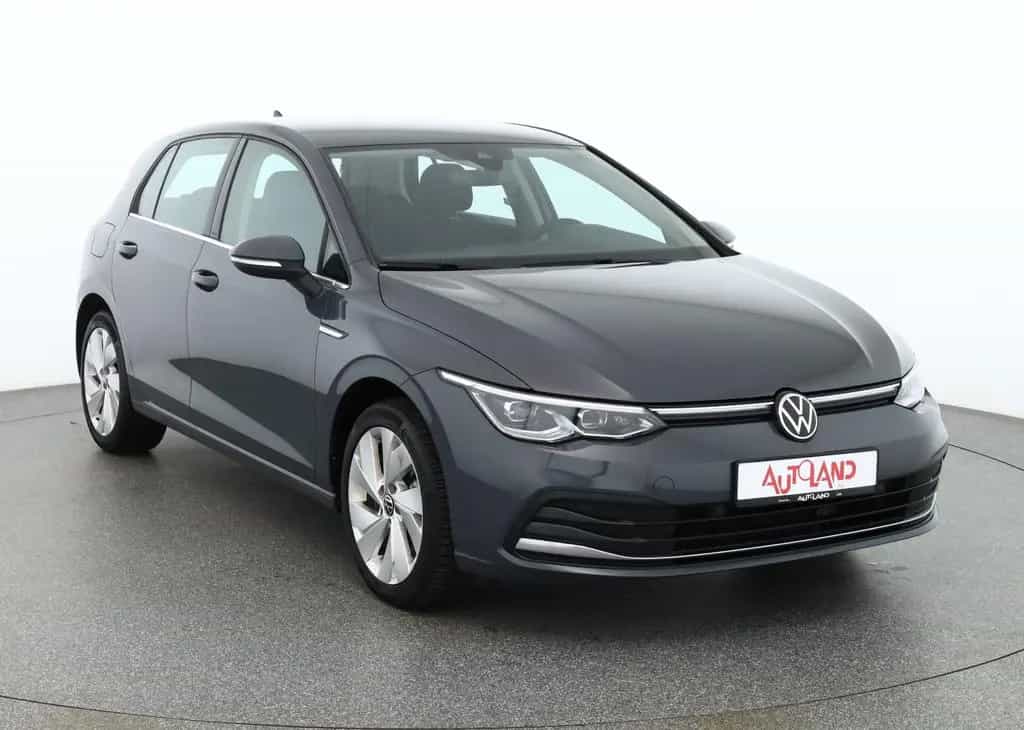Volkswagen Golf 1.5 eTSI DSG Style LED Navi ACC Sitzheizung 08/2021-photo-6