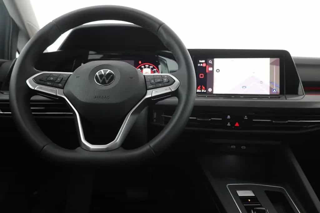 Volkswagen Golf 1.5 eTSI DSG Style LED Navi ACC Sitzheizung 08/2021-photo-9