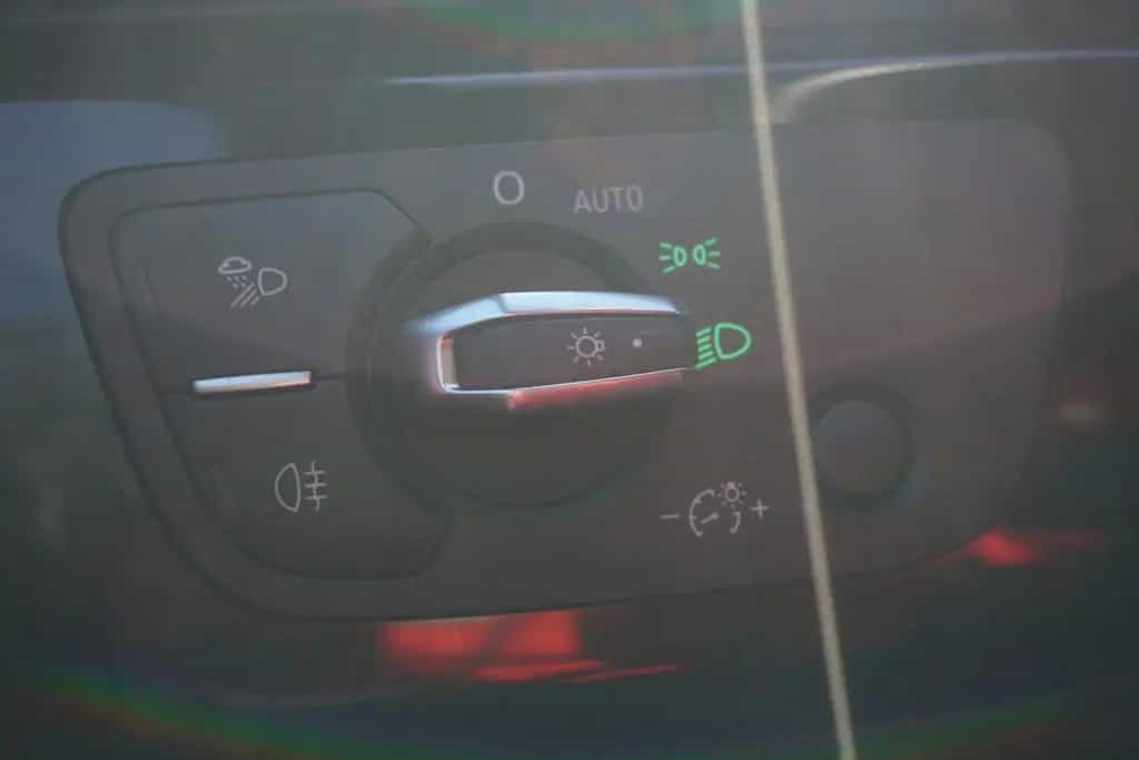 Audi A4 Avant 40 2.0 TFSI S-Line LED Navi PDC DAB 03/2019-photo-22