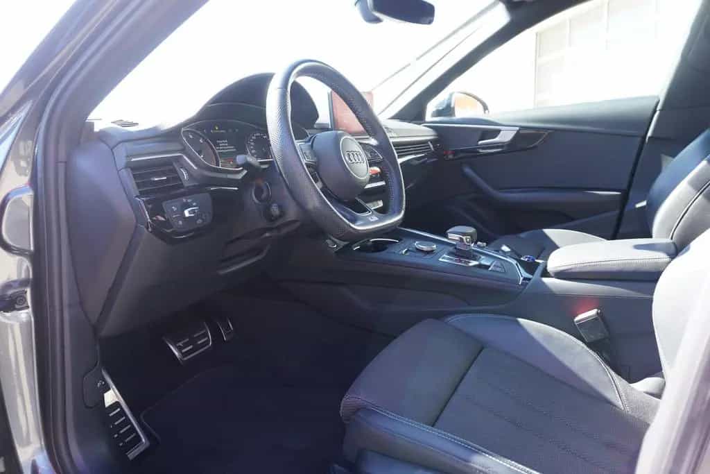 Audi A4 Avant 40 2.0 TFSI S-Line LED Navi PDC DAB 03/2019-photo-7