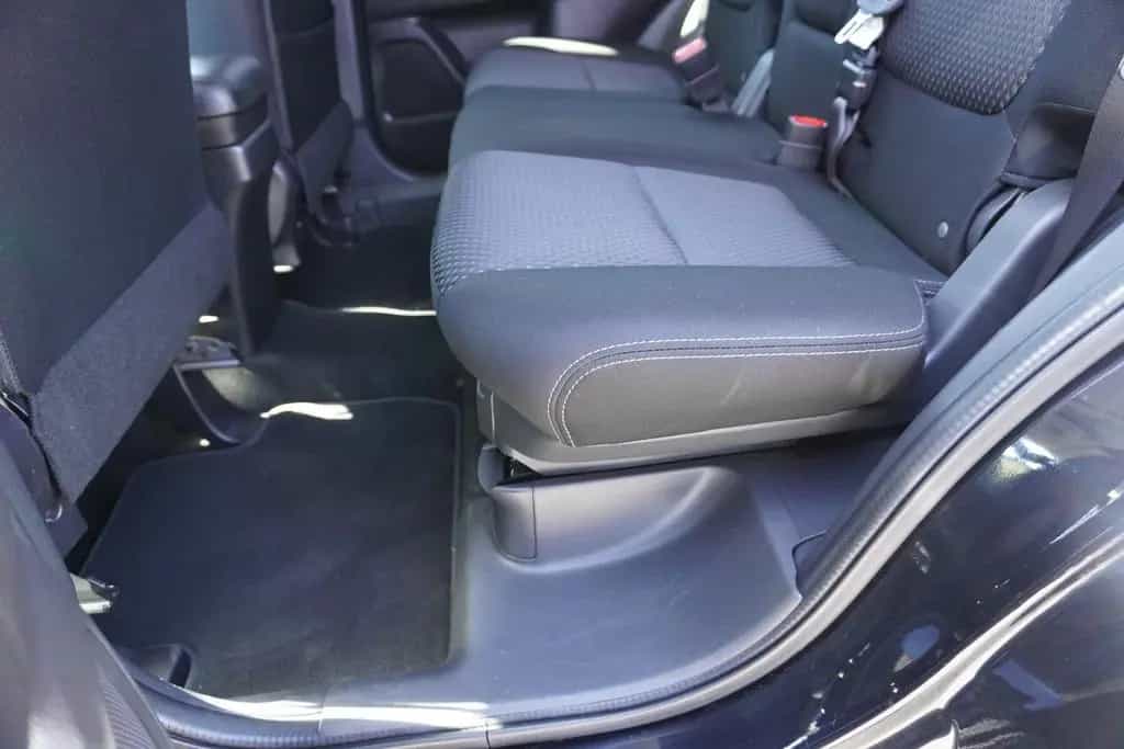 Mitsubishi Outlander 2.0 2WD Kamera Tempomat AHK PDC 06/2018-photo-13