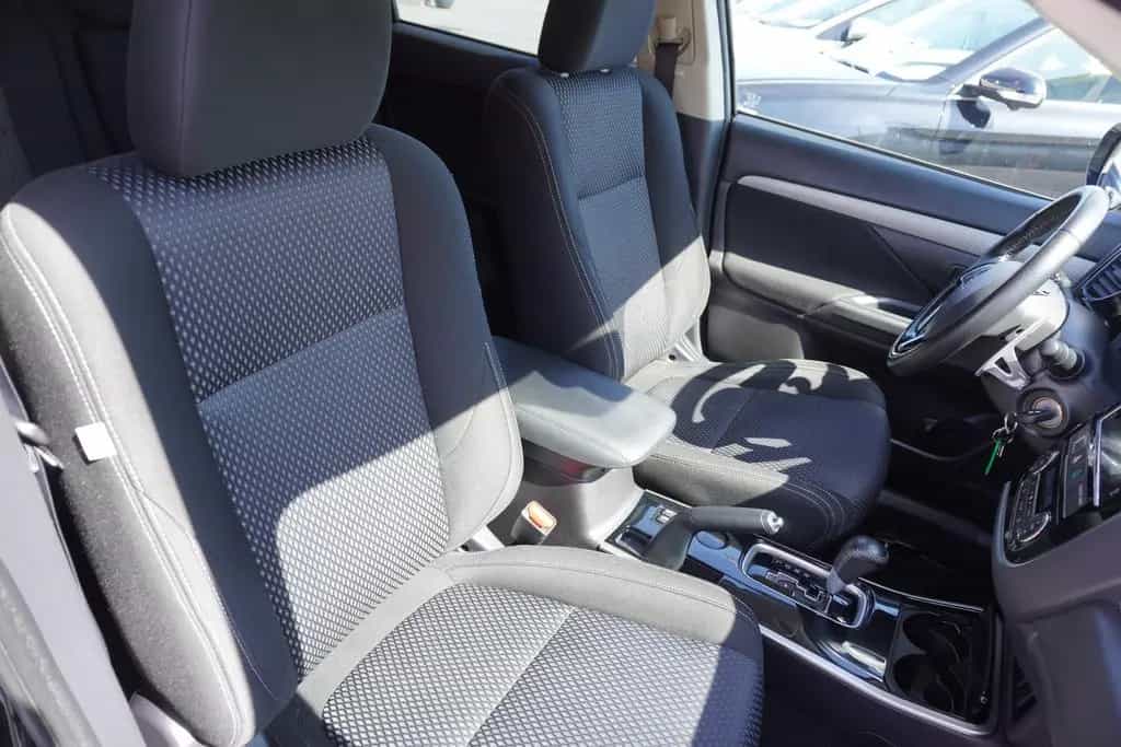 Mitsubishi Outlander 2.0 2WD Kamera Tempomat AHK PDC 06/2018-photo-14