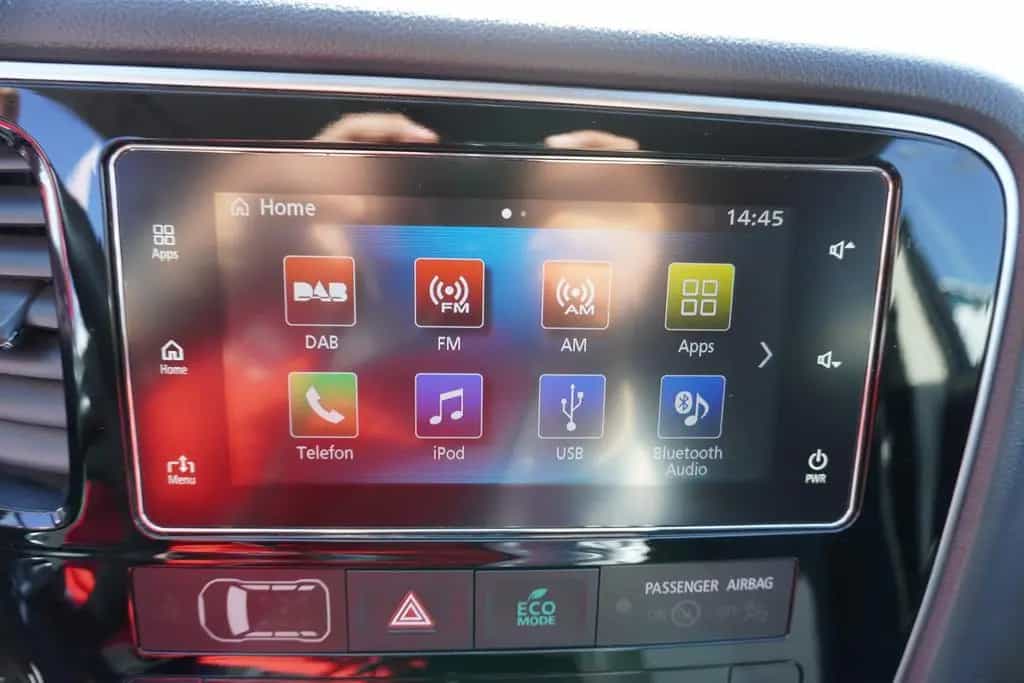 Mitsubishi Outlander 2.0 2WD Kamera Tempomat AHK PDC 06/2018-photo-18