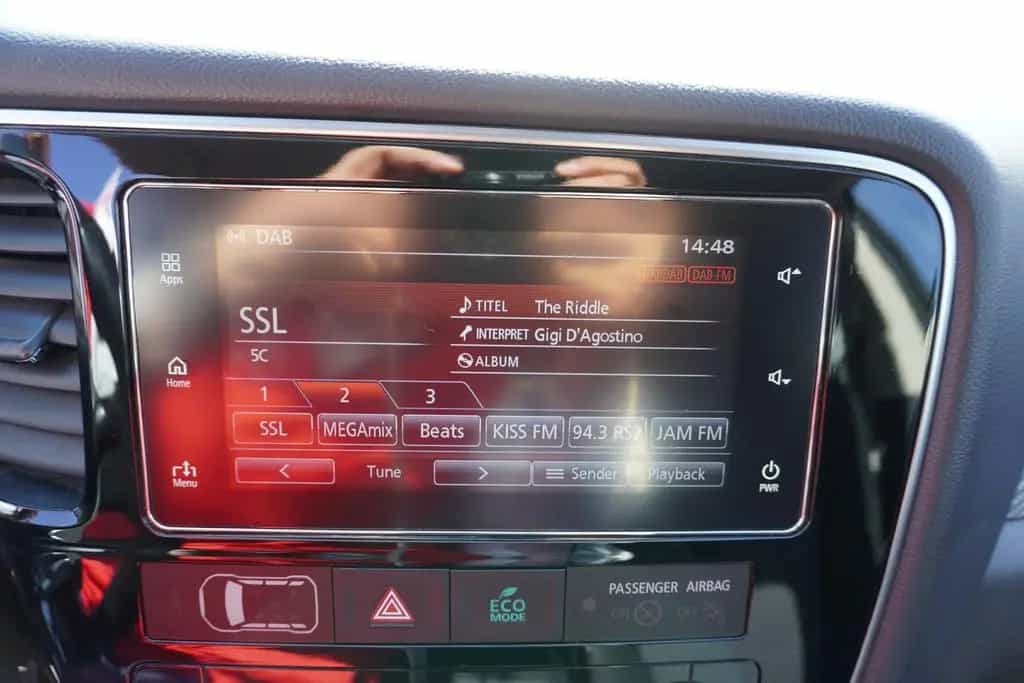 Mitsubishi Outlander 2.0 2WD Kamera Tempomat AHK PDC 06/2018-photo-20