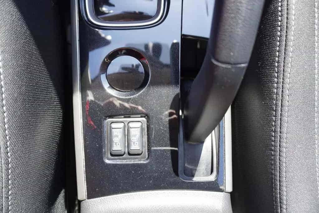 Mitsubishi Outlander 2.0 2WD Kamera Tempomat AHK PDC 06/2018-photo-21