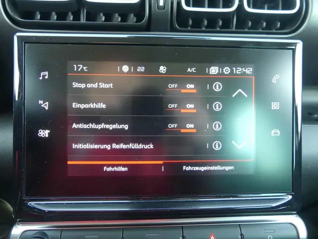 Citroën C3 Aircross PureTech110 Shine AAC Navi HUD SHZ 07/2021-photo-17