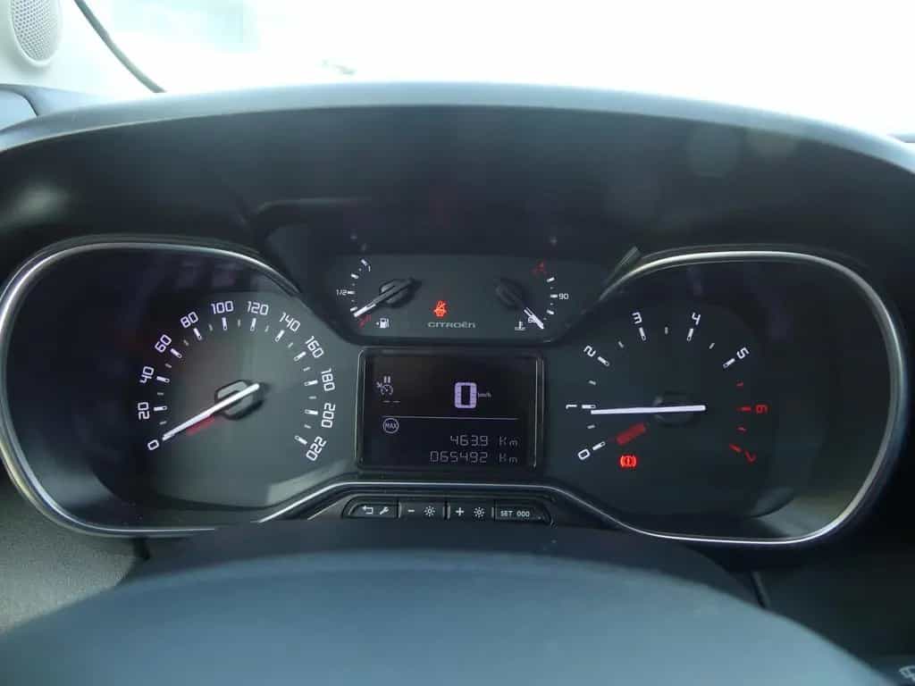 Citroën C3 Aircross PureTech110 Shine AAC Navi HUD SHZ 07/2021-photo-25