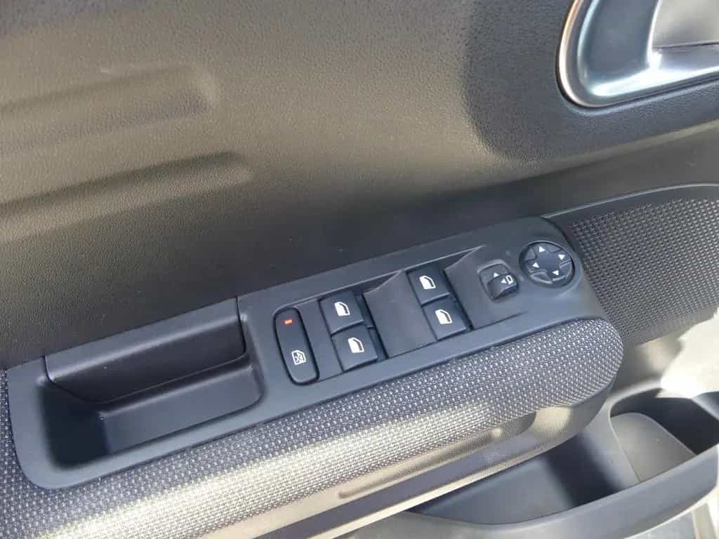 Citroën C3 Aircross PureTech110 Shine AAC Navi HUD SHZ 07/2021-photo-26