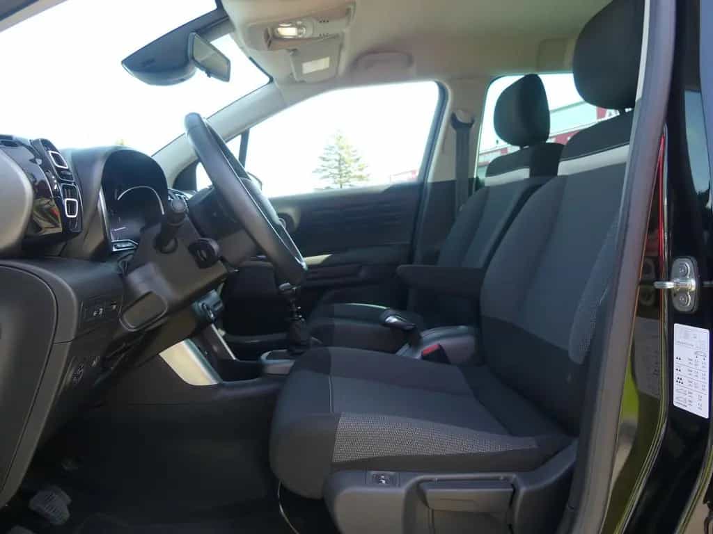 Citroën C3 Aircross PureTech110 Shine AAC Navi HUD SHZ 07/2021-photo-27