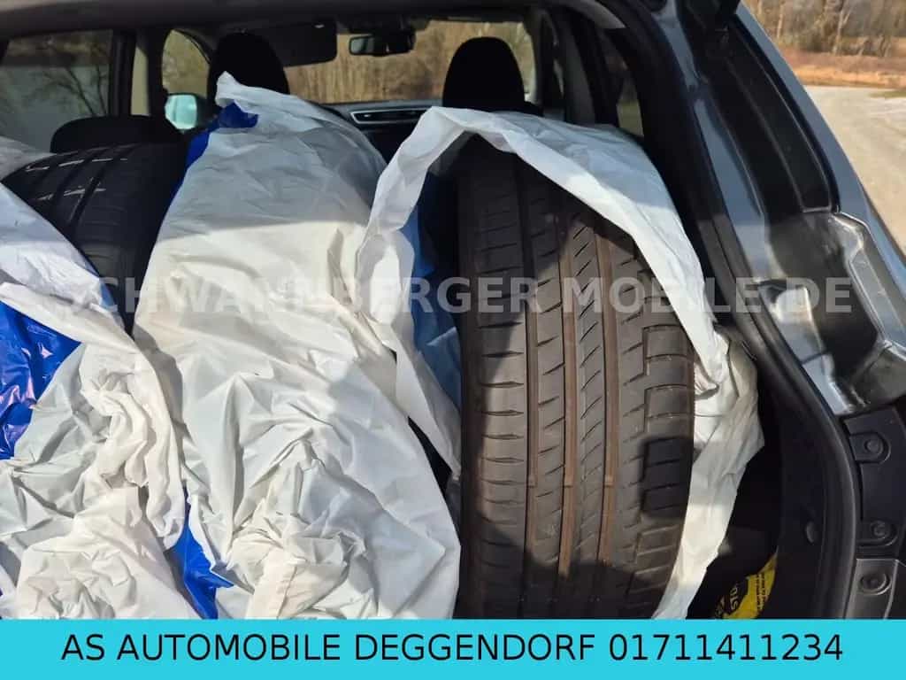 Nissan Qashqai N-Connecta-BITTE INSERAT GENAU LESEN 02/2017-photo-29