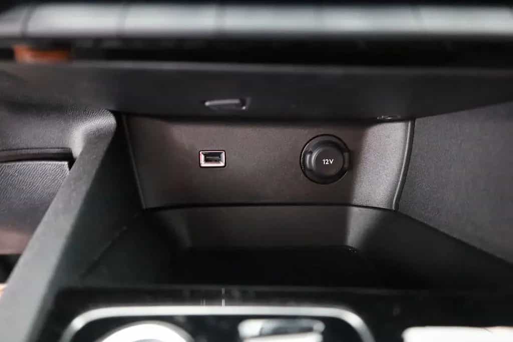 Peugeot 5008 GT 1.2 PureTech 130 Aut. LED ACC Navi Kamer 04/2024-photo-12