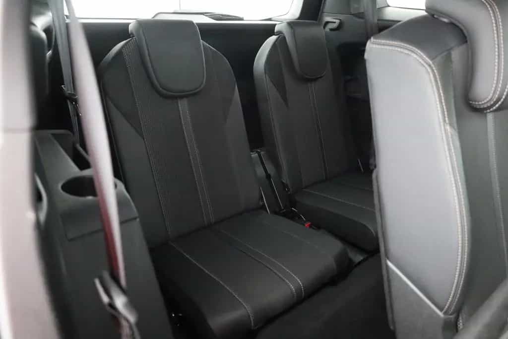 Peugeot 5008 GT 1.2 PureTech 130 Aut. LED ACC Navi Kamer 04/2024-photo-25