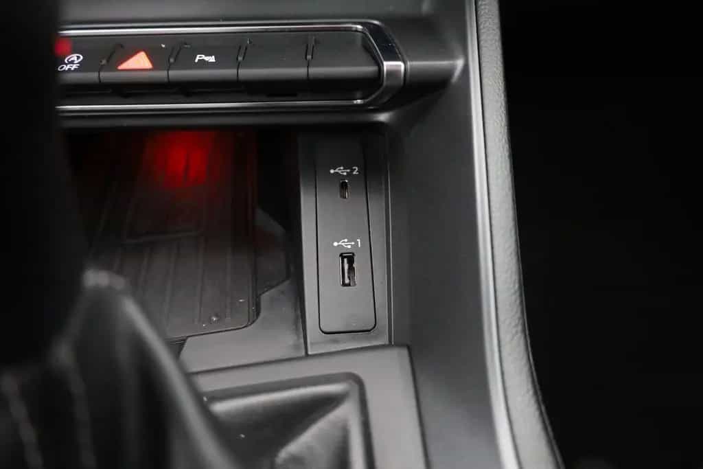 Audi Q3 35 1.5 TFSI S line LED Navi Virtual Cockpit 11/2018-photo-13