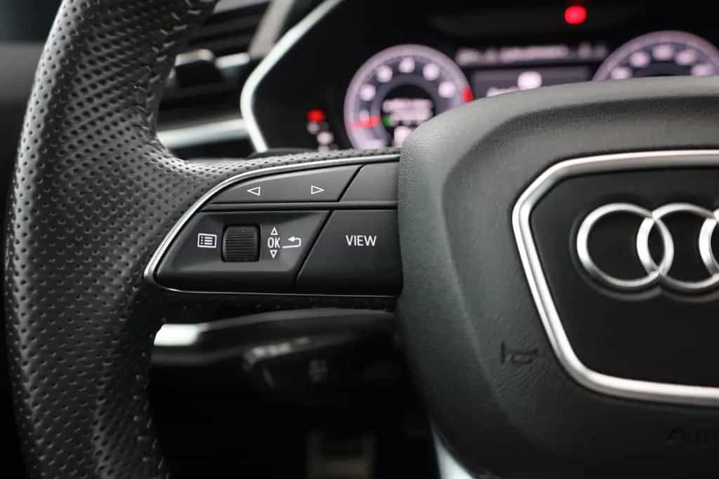 Audi Q3 35 1.5 TFSI S line LED Navi Virtual Cockpit 11/2018-photo-16