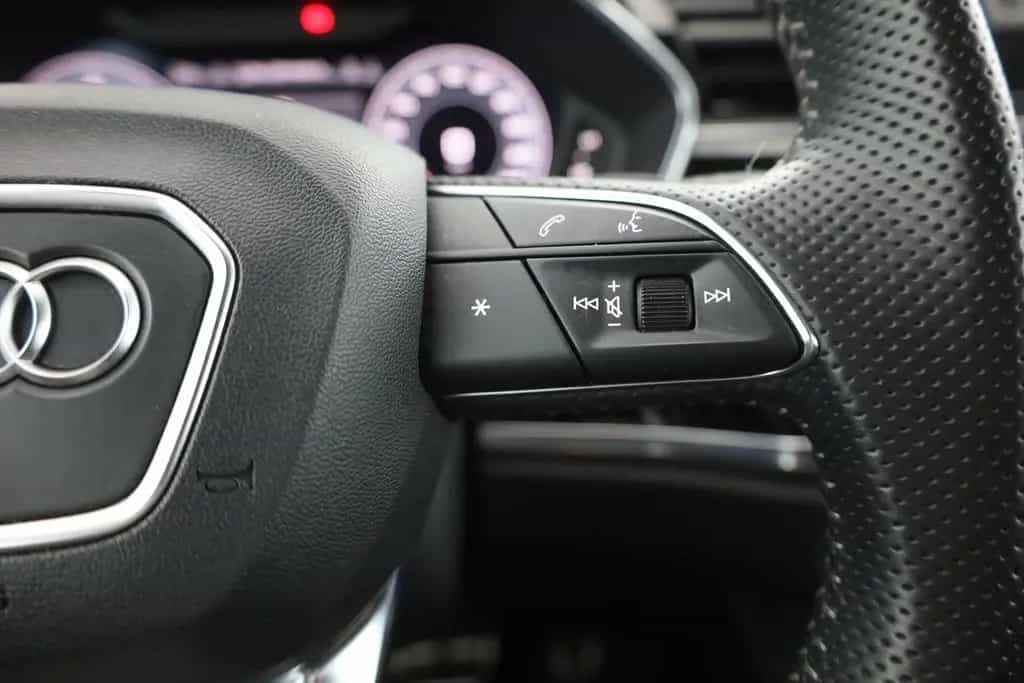 Audi Q3 35 1.5 TFSI S line LED Navi Virtual Cockpit 11/2018-photo-17