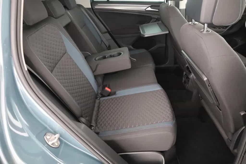 Volkswagen Tiguan 1.5 TSI DSG R-Line LED Navi Kamera AHK 05/2020-photo-23