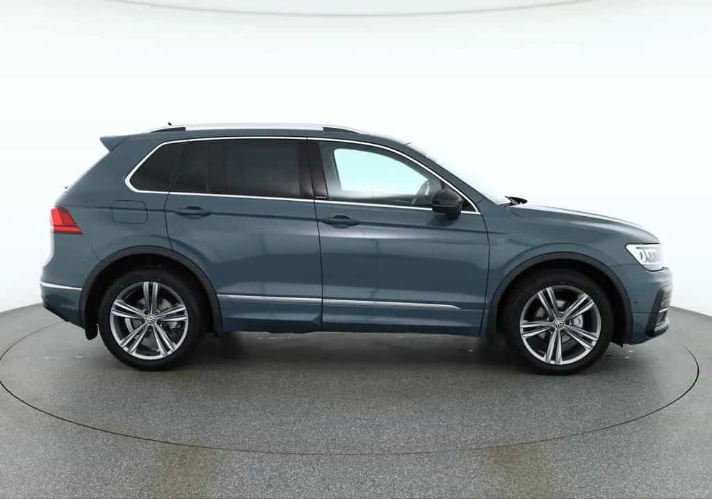 Volkswagen Tiguan 1.5 TSI DSG R-Line LED Navi Kamera AHK 05/2020-photo-5