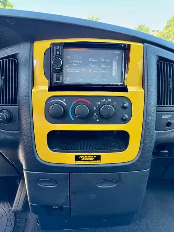 Dodge RAM 5,7 V8 Hemi *Rumble Bee*LPG+AHK+Leder*HU neu 01/2004-photo-24