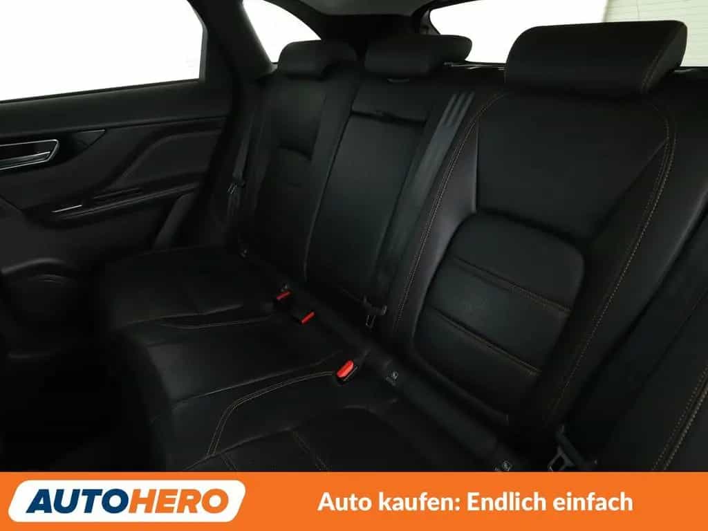 Jaguar F-Pace 20d Prestige AWD Aut.*NAV*XENON*ACC*CAM* 10/2016-photo-12