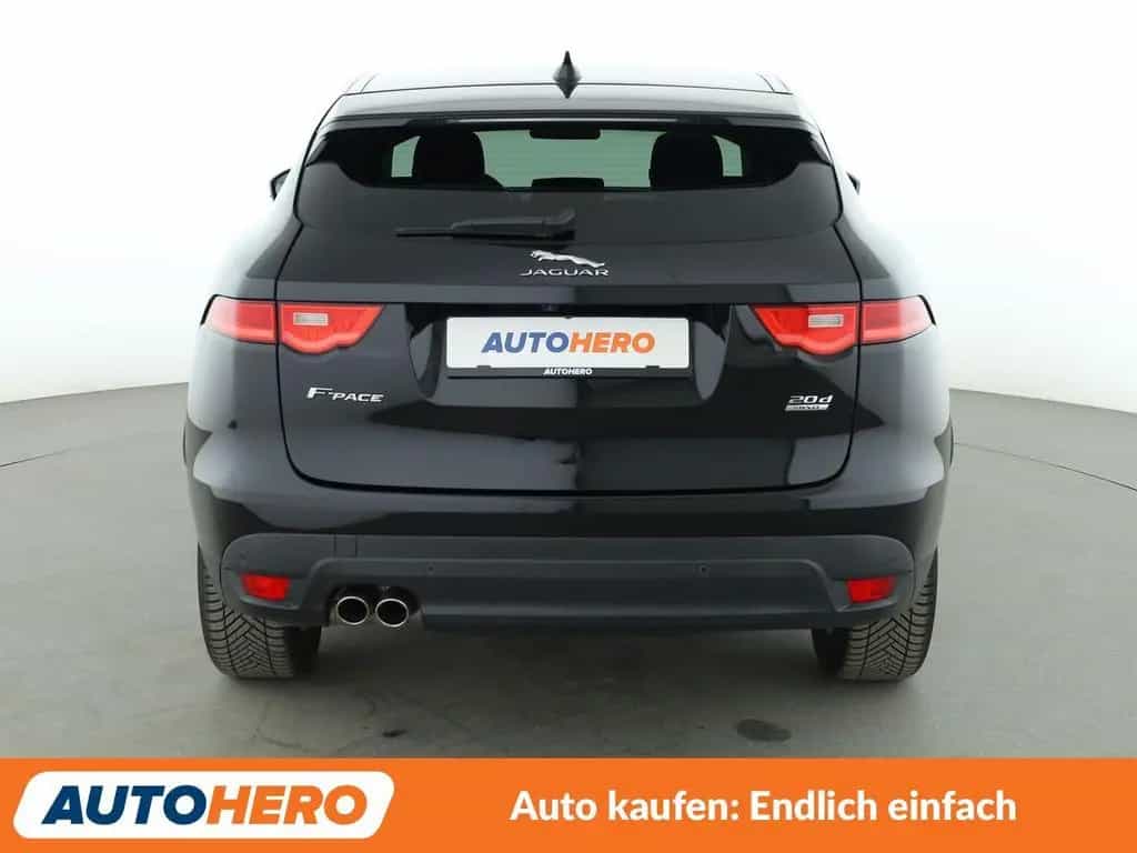 Jaguar F-Pace 20d Prestige AWD Aut.*NAV*XENON*ACC*CAM* 10/2016-photo-3
