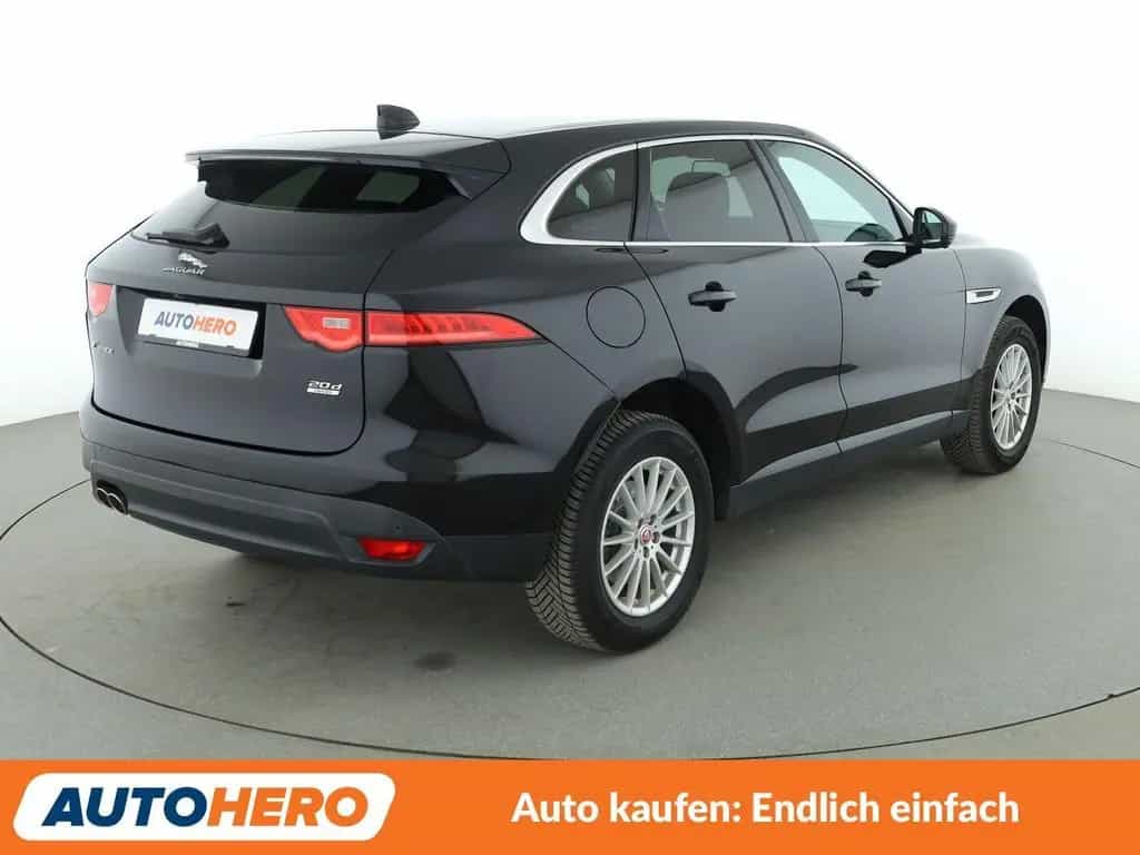 Jaguar F-Pace 20d Prestige AWD Aut.*NAV*XENON*ACC*CAM* 10/2016-photo-4