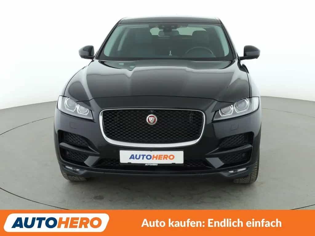 Jaguar F-Pace 20d Prestige AWD Aut.*NAV*XENON*ACC*CAM* 10/2016-photo-7