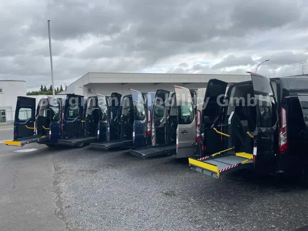 Ford Transit Custom L2 H2 Lang Behindertengerecht Aut 10/2017-photo-36