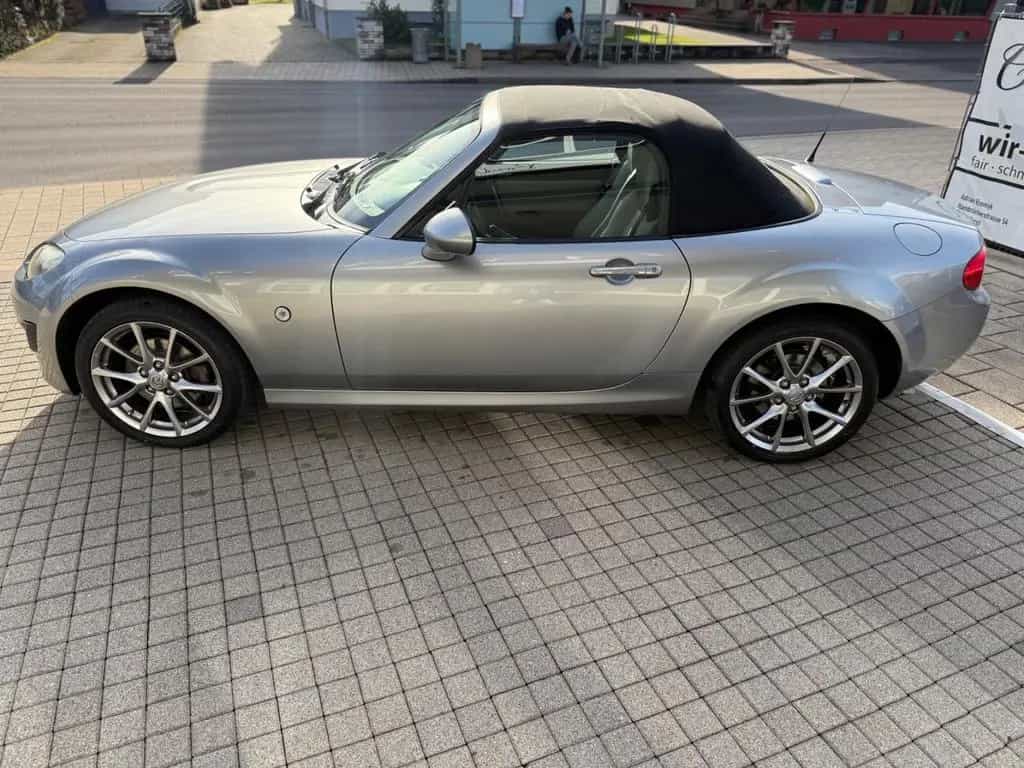 Mazda MX-5 1.8 Kaminari, Leder, TüV 03.2027... 03/2012-photo-18