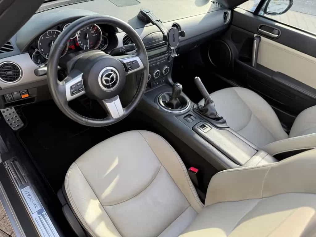 Mazda MX-5 1.8 Kaminari, Leder, TüV 03.2027... 03/2012-photo-24