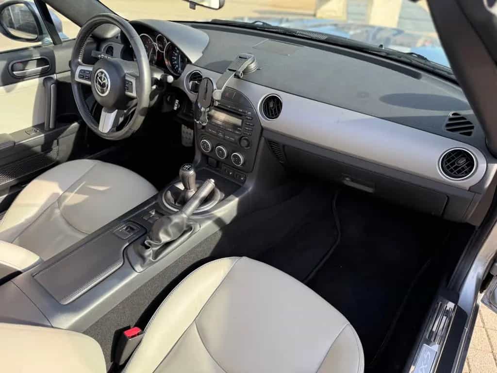 Mazda MX-5 1.8 Kaminari, Leder, TüV 03.2027... 03/2012-photo-28