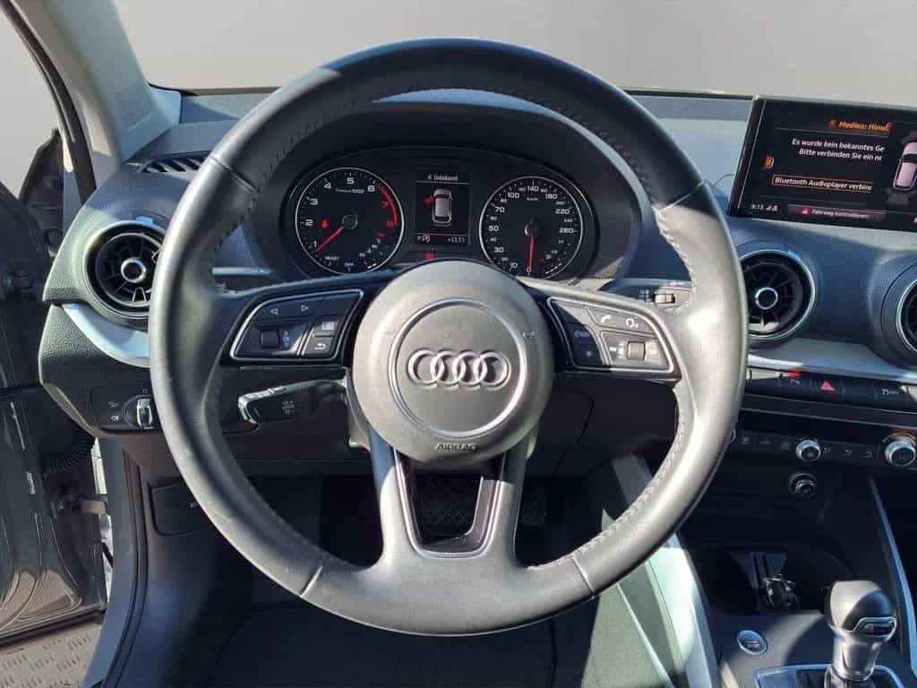 Audi Q2 35 TFSI S tronic Design LED GRA Navi 01/2020-photo-11