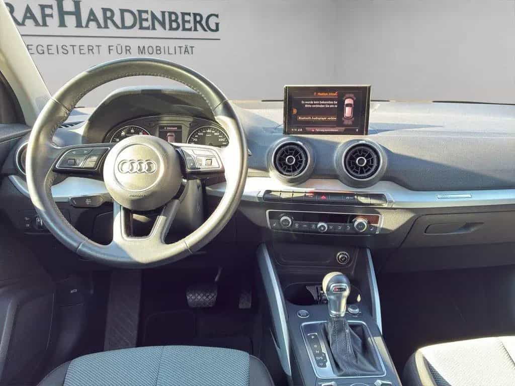 Audi Q2 35 TFSI S tronic Design LED GRA Navi 01/2020-photo-13