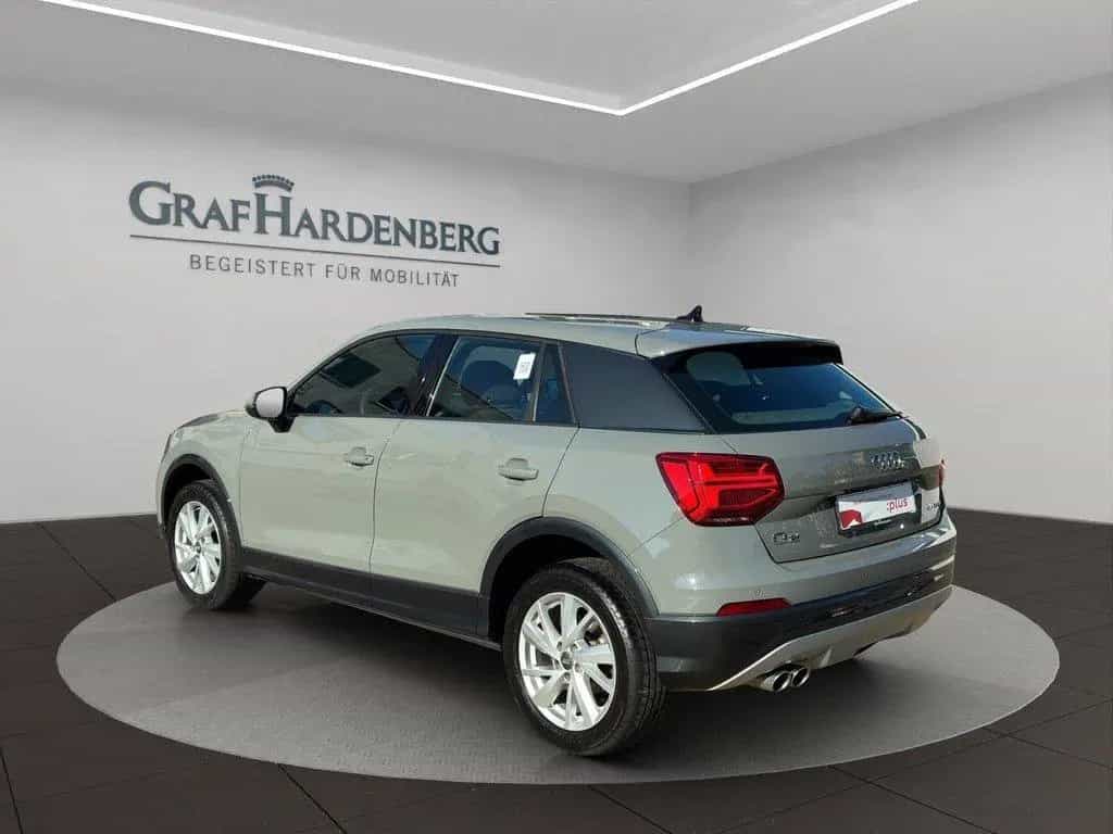 Audi Q2 35 TFSI S tronic Design LED GRA Navi 01/2020-photo-3