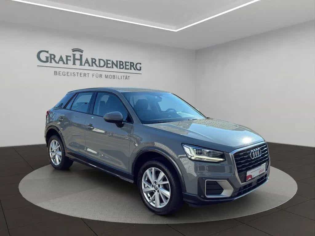 Audi Q2 35 TFSI S tronic Design LED GRA Navi 01/2020-photo-7
