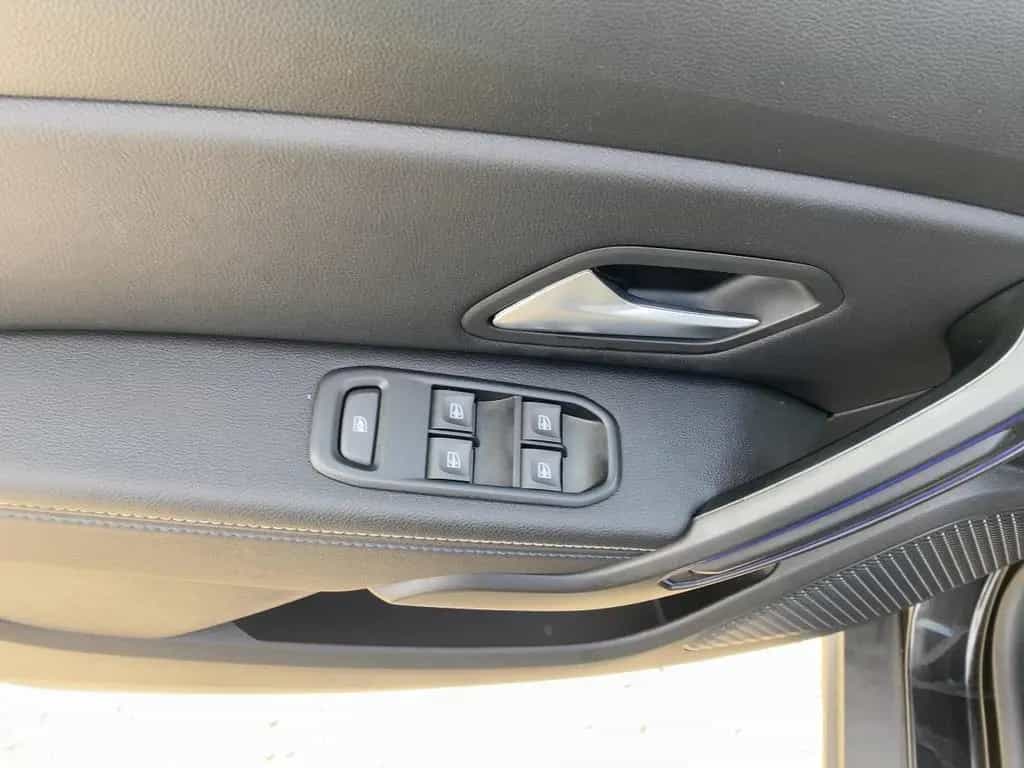Dacia Duster II 1.3 TCe 150 GPF Celebration CAM*LED*LM 06/2021-photo-13