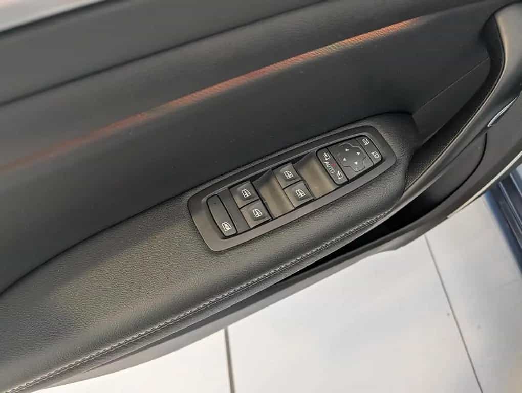 Renault Megane 1.2 TCE Break Navi|SHZ|PDC|Klima|ALU 11/2016-photo-21