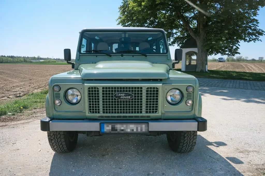 Land Rover Defender 110 Heritage 12/2015-photo-1