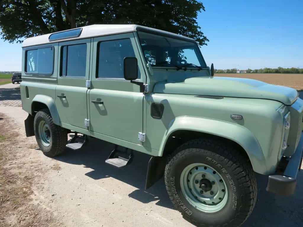 Land Rover Defender 110 Heritage 12/2015-photo-2