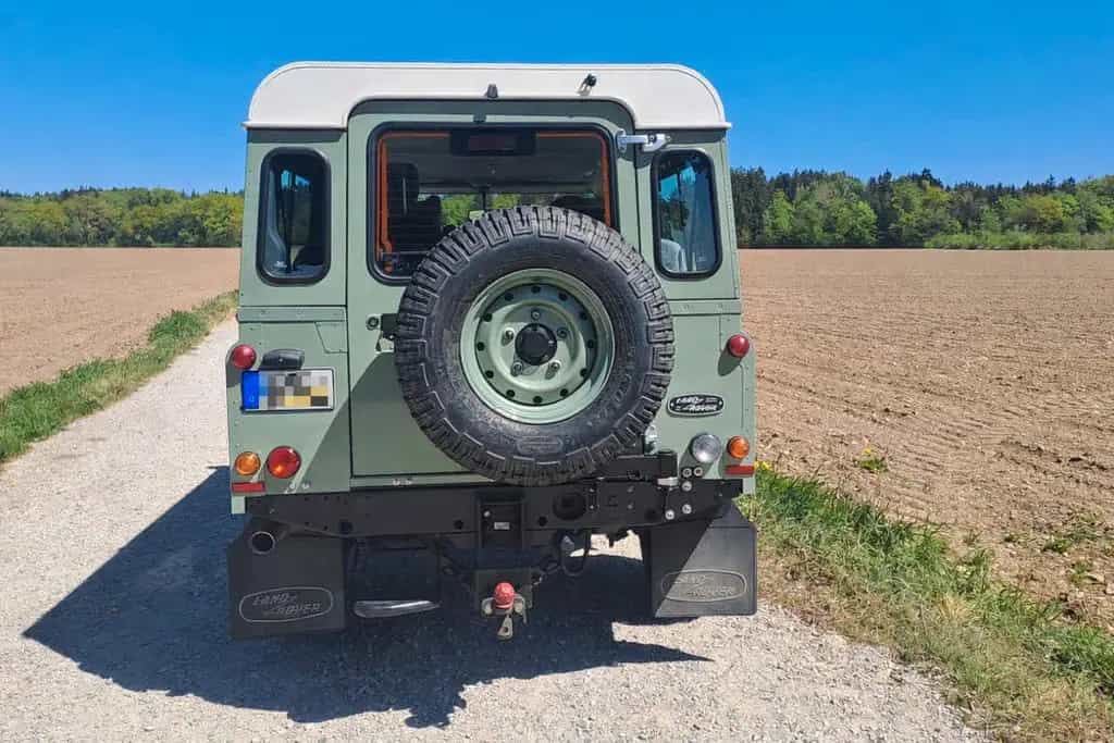 Land Rover Defender 110 Heritage 12/2015-photo-5