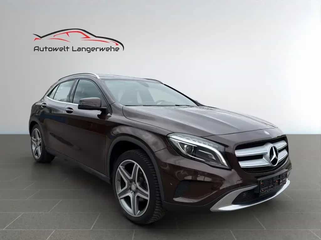 Mercedes-Benz GLA 200 *Urban*Navi*PDC*SHZ*Xenon*8-Fach*2.Hand* 07/2016-photo-1