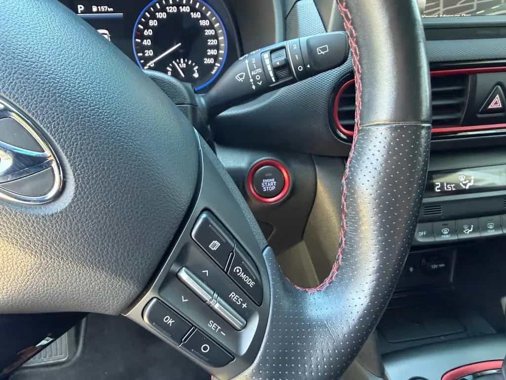 Hyundai KONA Style 2WD 1.6 TGDI Aut. NAVI/LHZ/SHZ/1.HAND 09/2019-photo-34