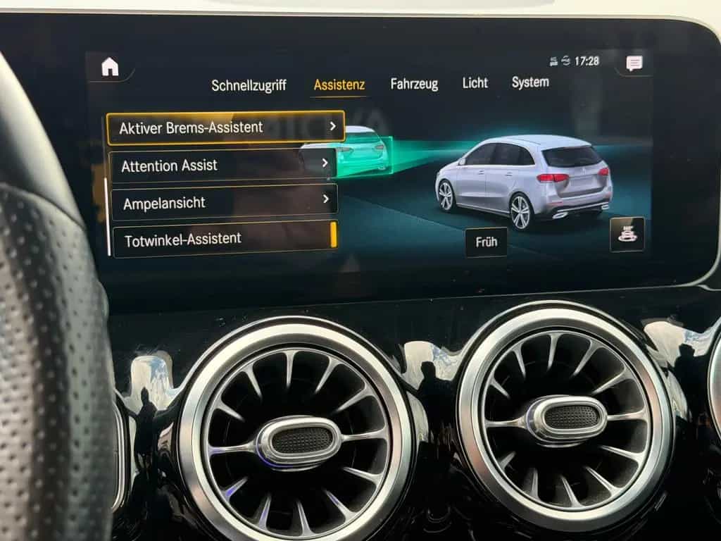 Mercedes-Benz B 180 AMG-Line Aut. LED/NAVI/AMBIENTE/TWA/NIGHT 07/2019-photo-38