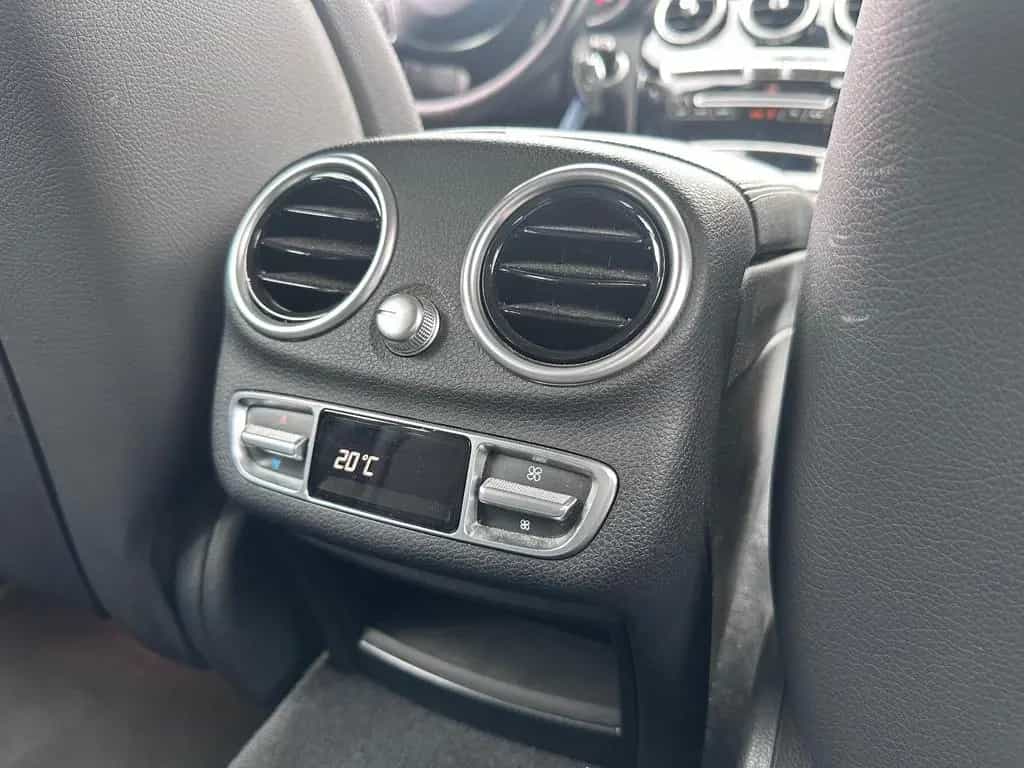 Mercedes-Benz C-Class 300 T Avantgarde 9G/LED/NAVI/TOTWASS./eHECK 06/2018-photo-27