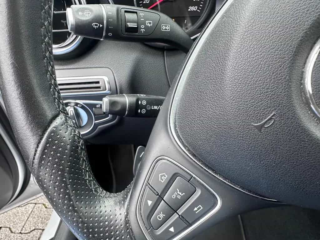 Mercedes-Benz C-Class 300 T Avantgarde 9G/LED/NAVI/TOTWASS./eHECK 06/2018-photo-30