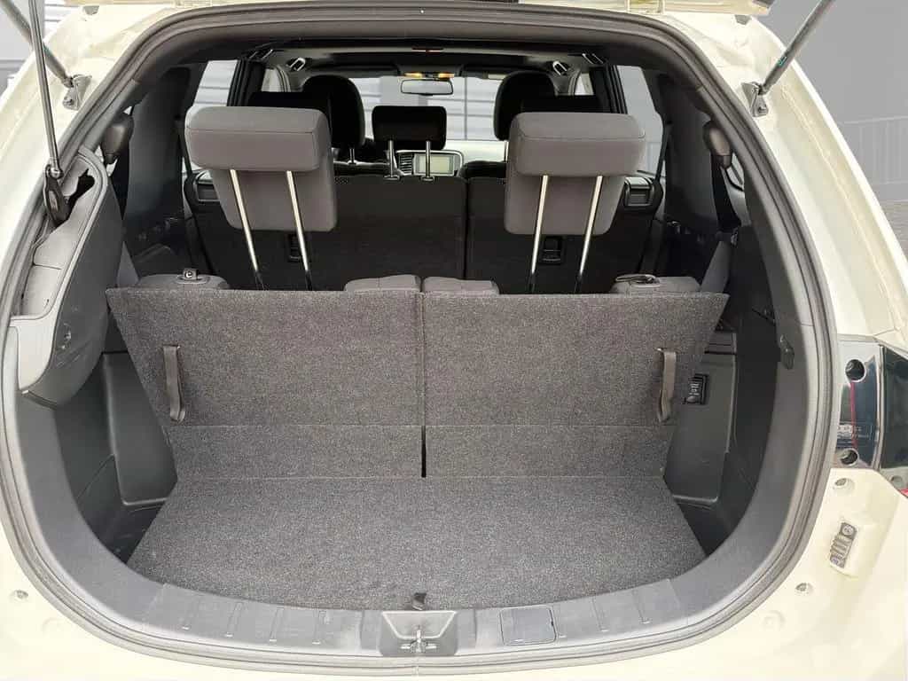 Mitsubishi Outlander Edition+ Black 2WD, CVT, AHK, 7-Sitzer 07/2018-photo-12