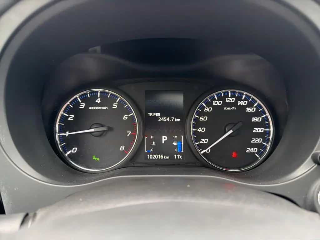 Mitsubishi Outlander Edition+ Black 2WD, CVT, AHK, 7-Sitzer 07/2018-photo-26