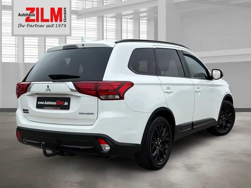 Mitsubishi Outlander Edition+ Black 2WD, CVT, AHK, 7-Sitzer 07/2018-photo-6
