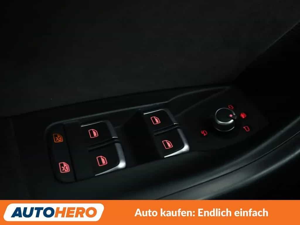 Audi Q3 2.0 TDI quattro Sport Aut.*NAVI*LED*TEMPO*PLA 08/2015-photo-30