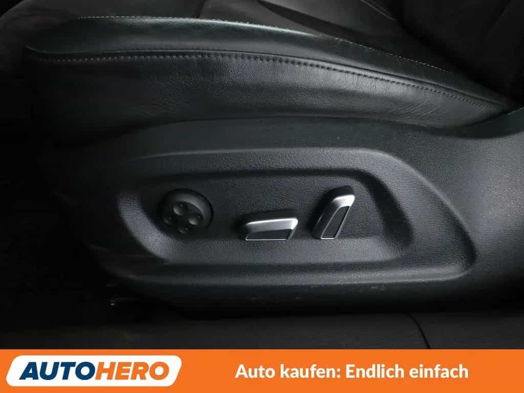 Audi Q3 2.0 TDI quattro Sport Aut.*NAVI*LED*TEMPO*PLA 08/2015-photo-32