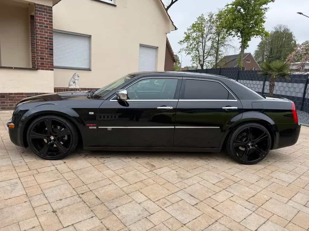 Chrysler 300C +Leder+Navi+SSD+Xenon+22 Zoll+top Optik+WPC+ 08/2010-photo-1